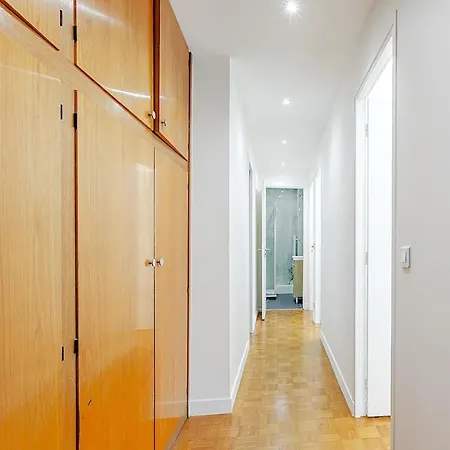 Apartment Sejour Accueillant 3 Dans Le 20eme